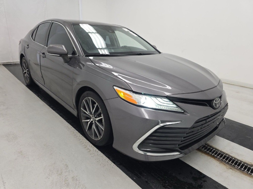 2022 Toyota Camry Image 6