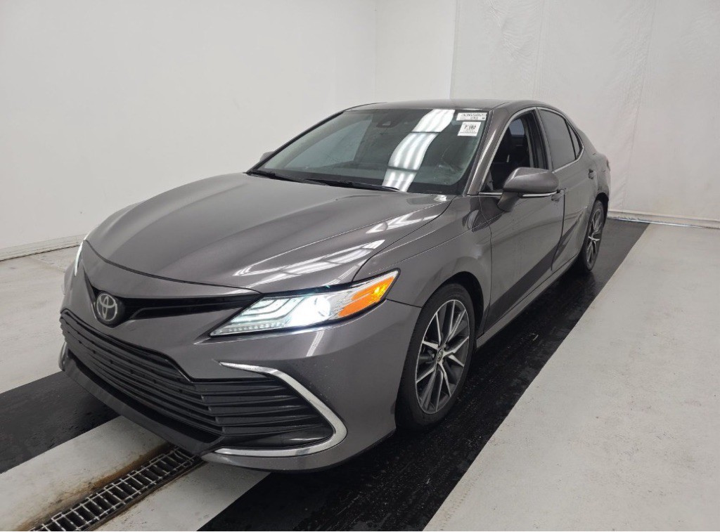 2022 Toyota Camry Image 9