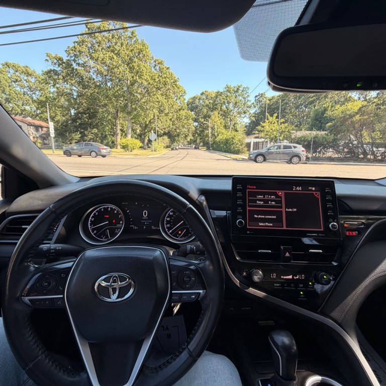 2022 Toyota Camry Image 19