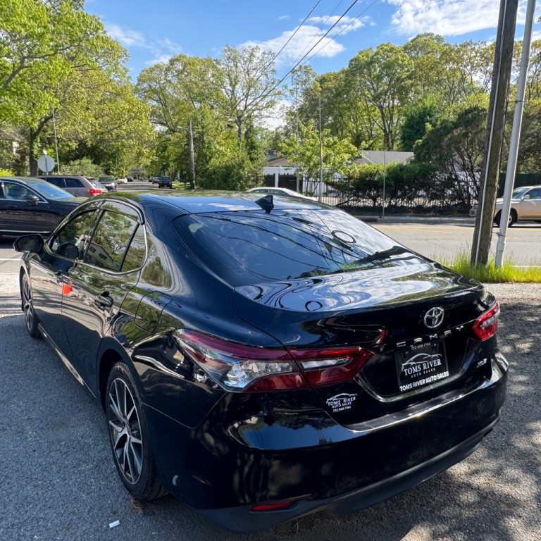 2022 Toyota Camry Image 3