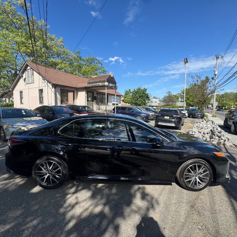 2022 Toyota Camry Image 6