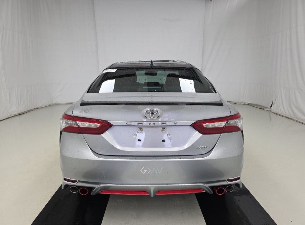 2019 Toyota Camry Image 2