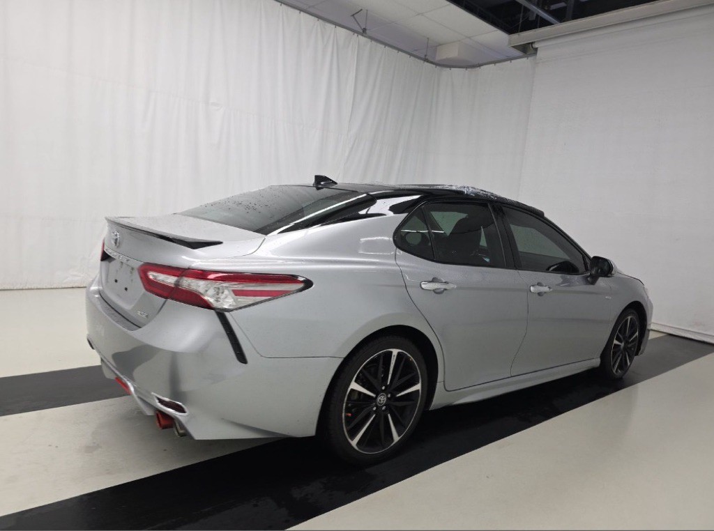 2019 Toyota Camry Image 4