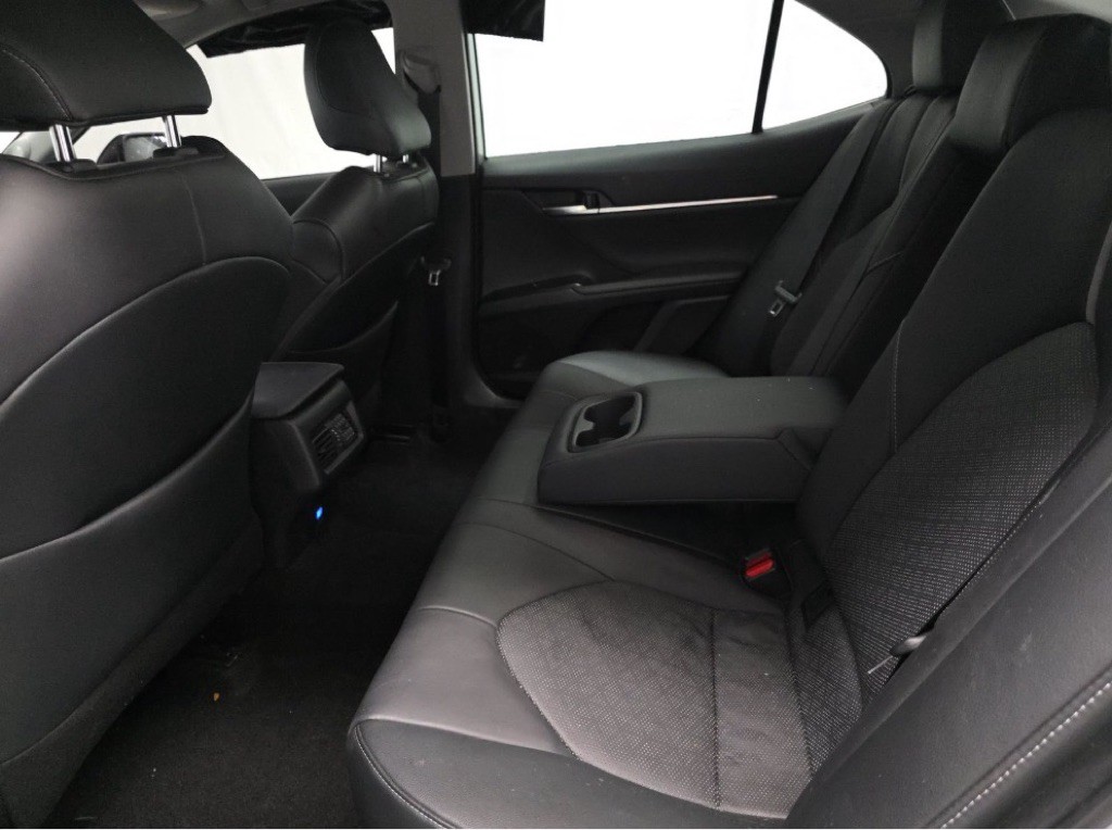 2019 Toyota Camry Image 5