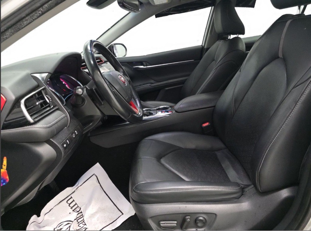 2019 Toyota Camry Image 6