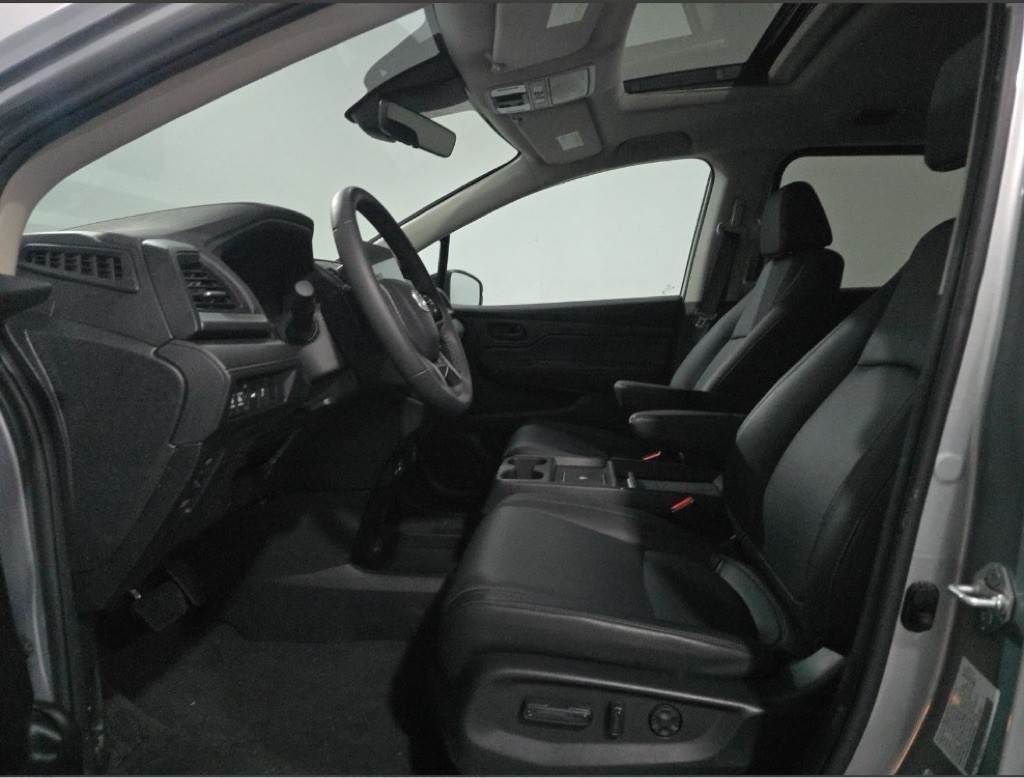 2025 Honda Odyssey Image 6