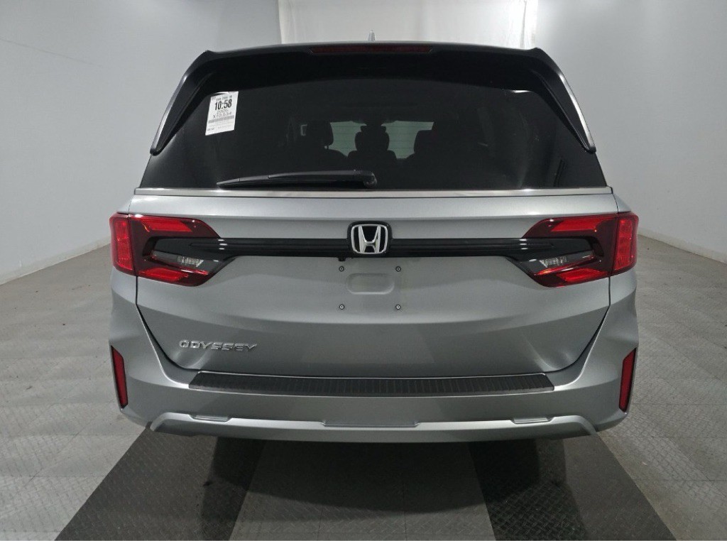 2025 Honda Odyssey Image 8