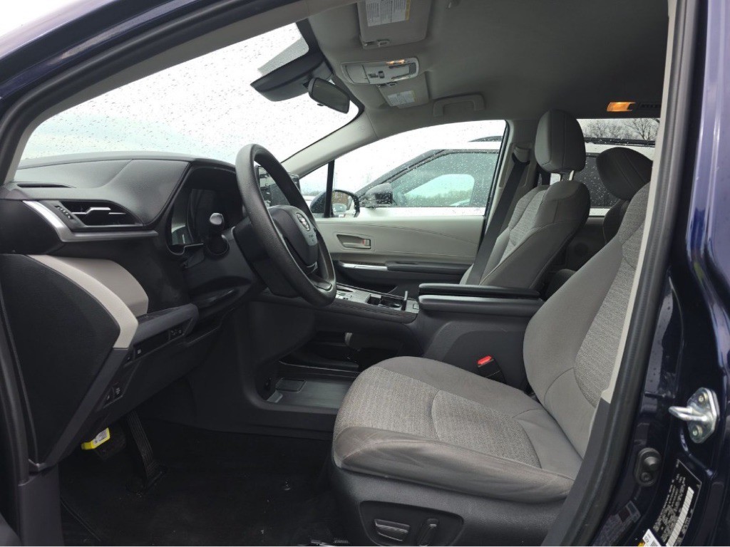 2022 Toyota Sienna Image 9