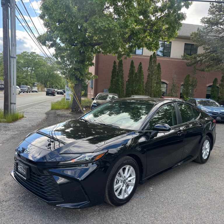 2026 Toyota Camry Image 1