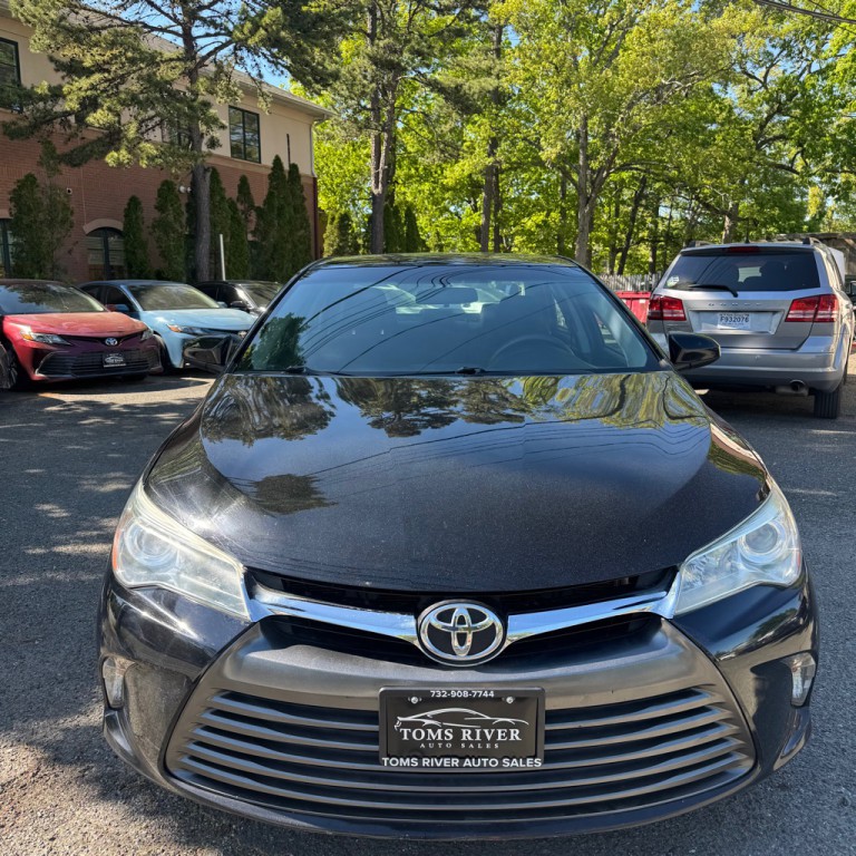 2016 Toyota Camry Image 8