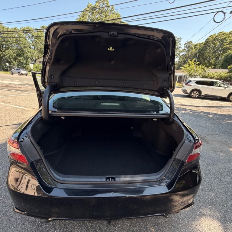 2022 Toyota Camry Image 9