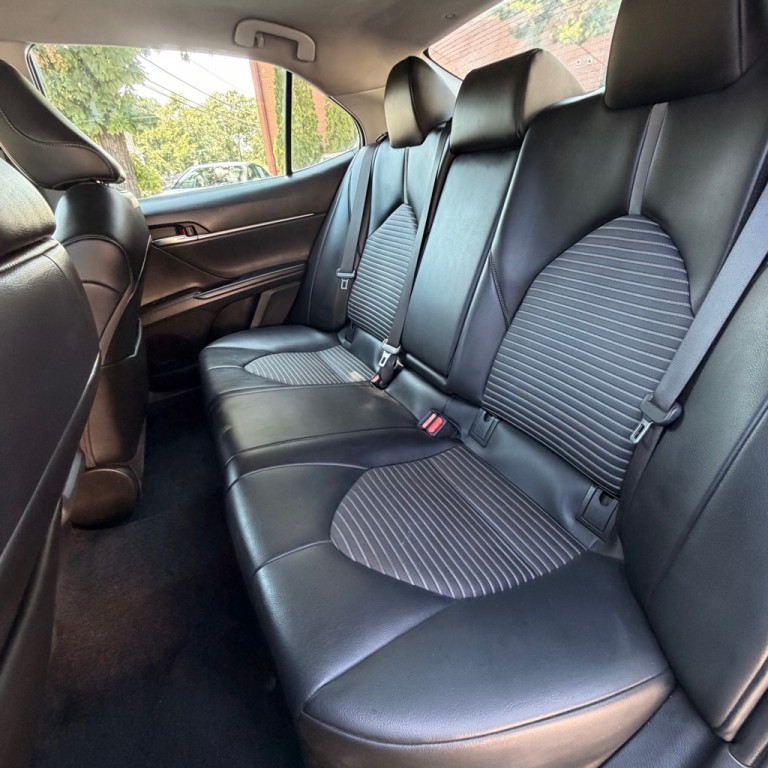 2022 Toyota Camry Image 10