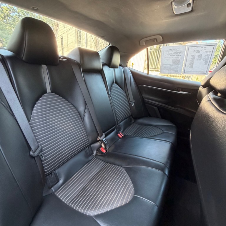 2022 Toyota Camry Image 12