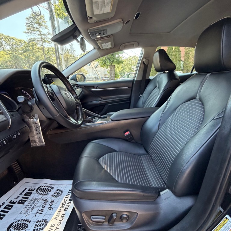 2022 Toyota Camry Image 18