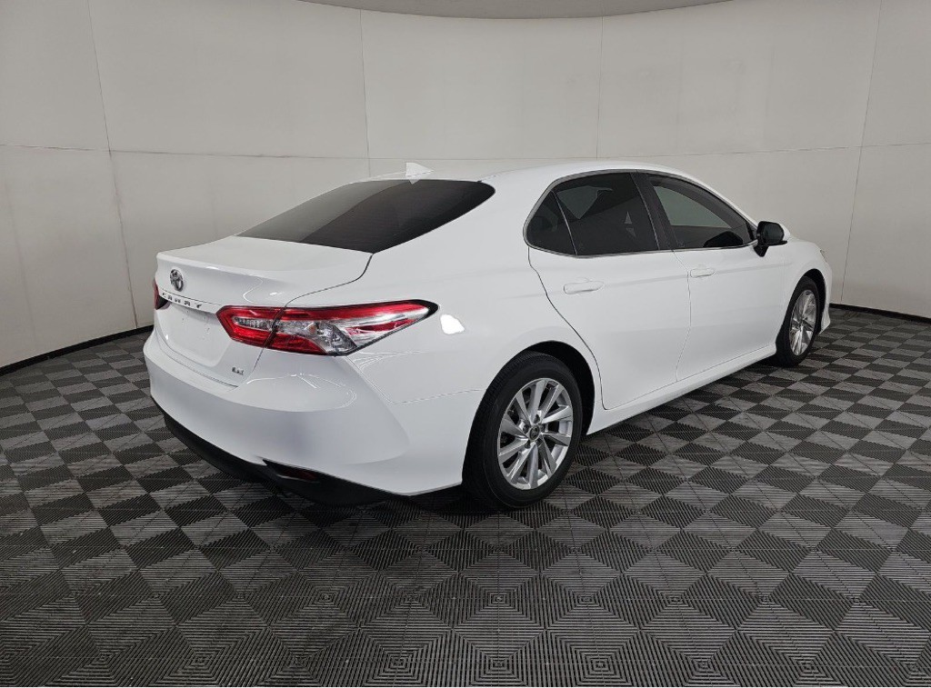 2023 Toyota Camry Image 3