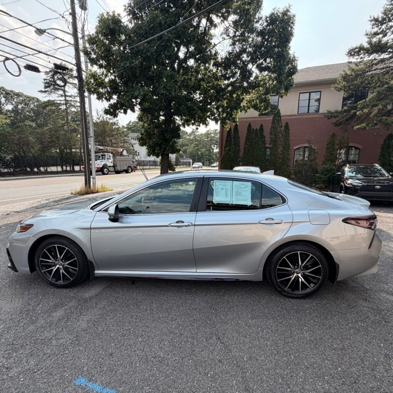 2024 Toyota Camry Image 2