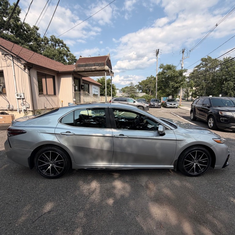 2024 Toyota Camry Image 6