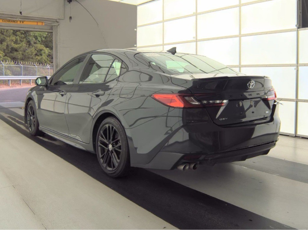 2025 Toyota Camry Image 5