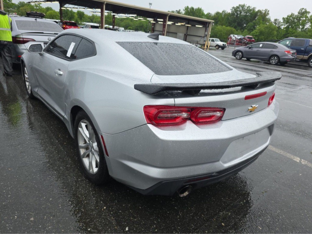 2019 Chevrolet Camaro Image 4
