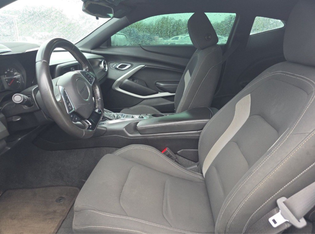 2019 Chevrolet Camaro Image 6