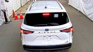 Image for 2021 Toyota Sienna LE ID: 7514119