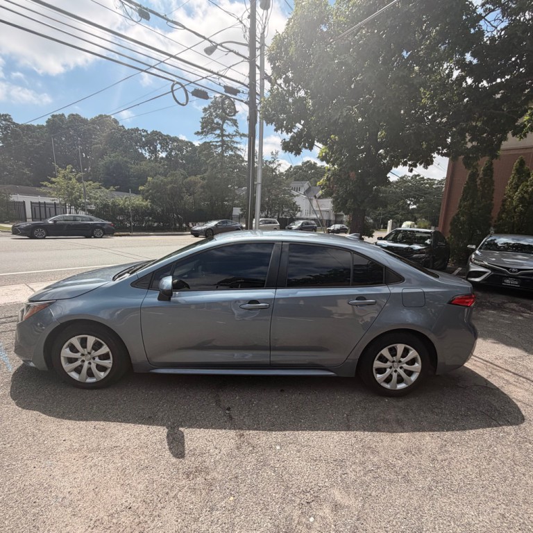 2021 Toyota Corolla Image 2