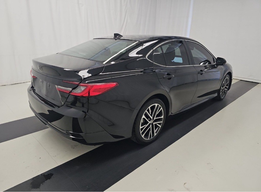 2025 Toyota Camry Image 5