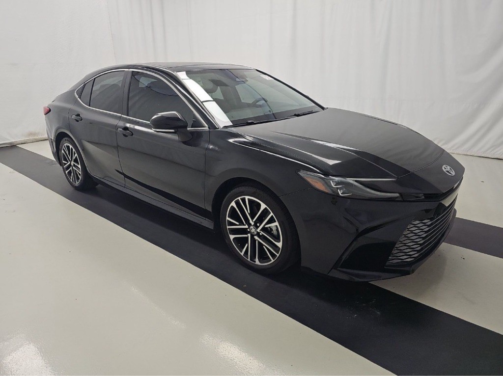 2025 Toyota Camry Image 6