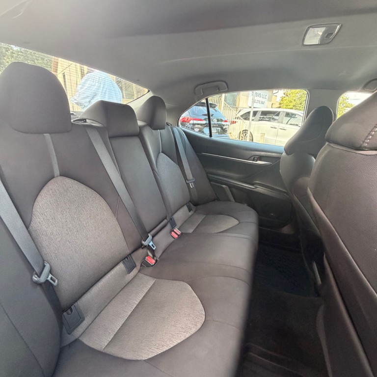 2021 Toyota Camry Image 12