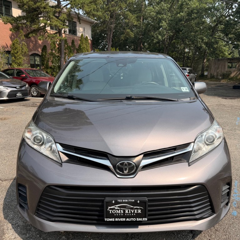 2020 Toyota Sienna Image 8