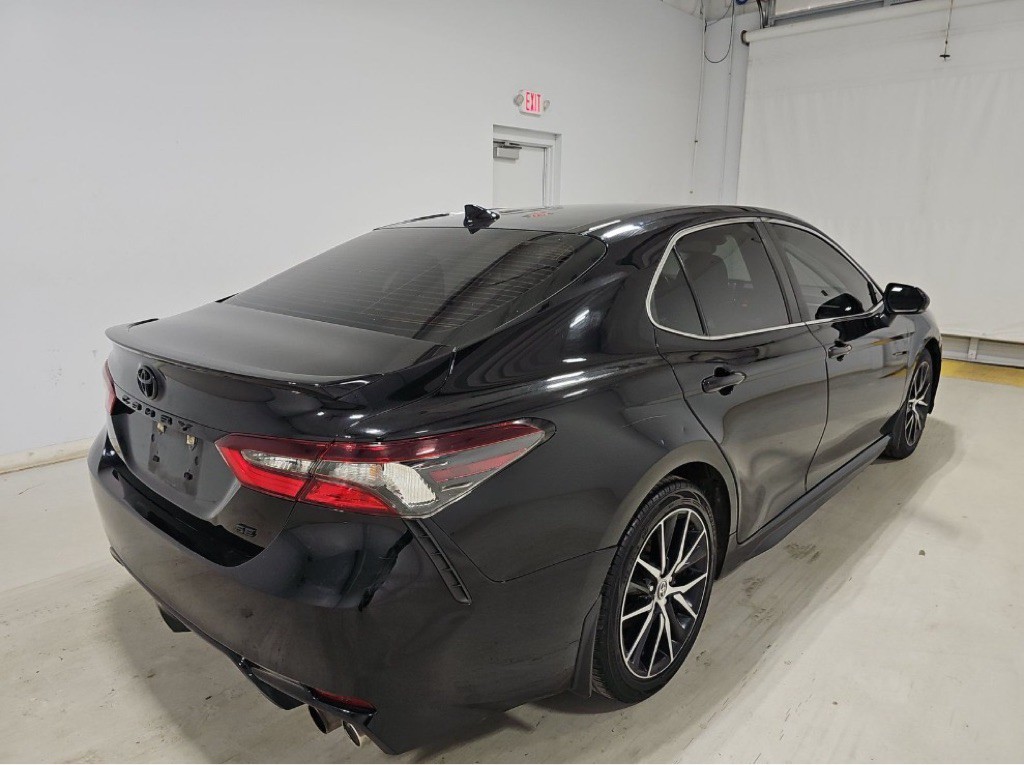2023 Toyota Camry Image 3