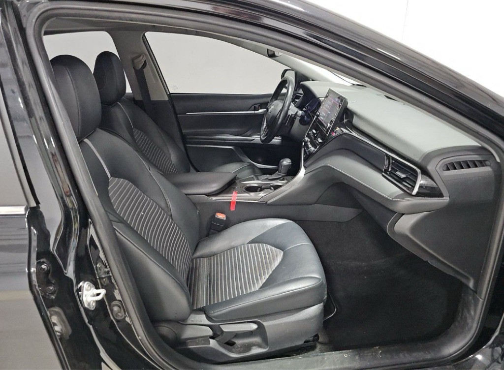 2023 Toyota Camry Image 6