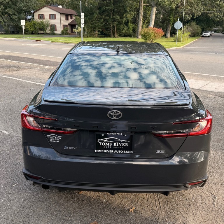 2025 Toyota Camry Image 4