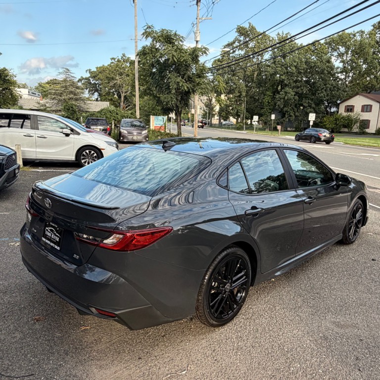 2025 Toyota Camry Image 5