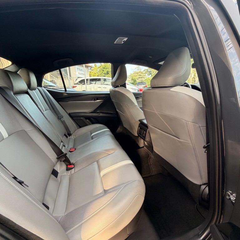 2025 Toyota Camry Image 13