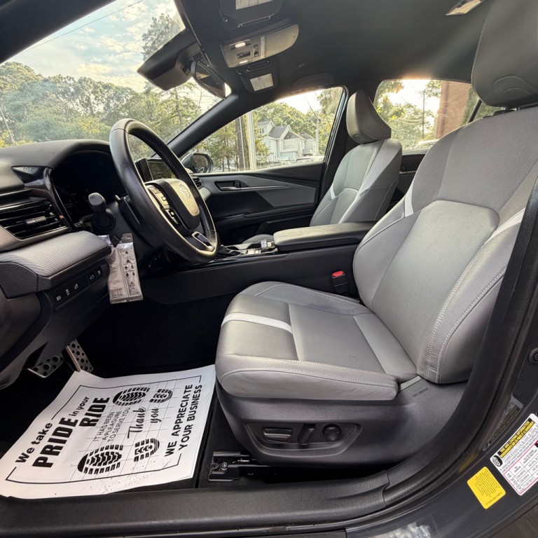 2025 Toyota Camry Image 18