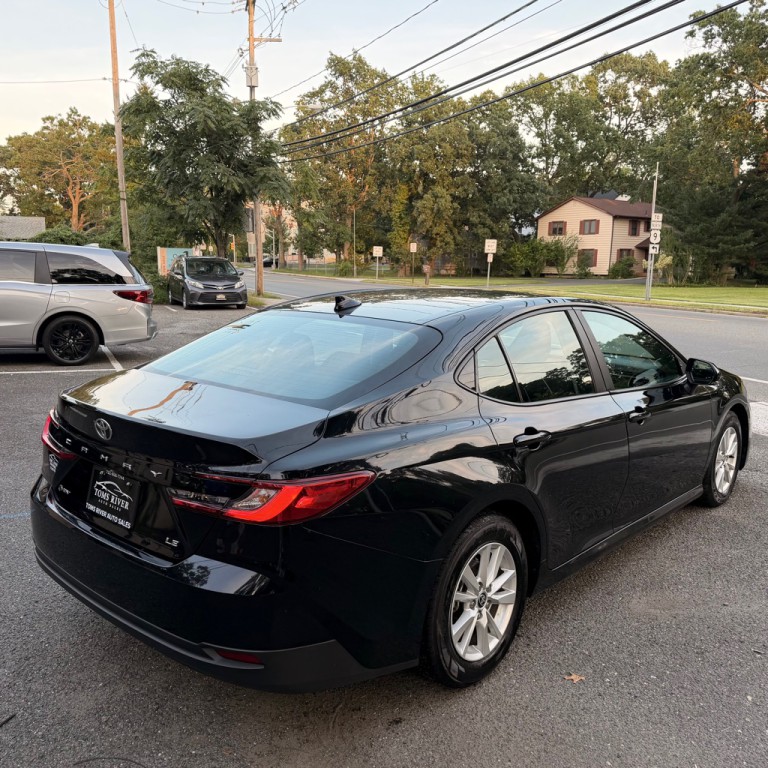 2025 Toyota Camry Image 5