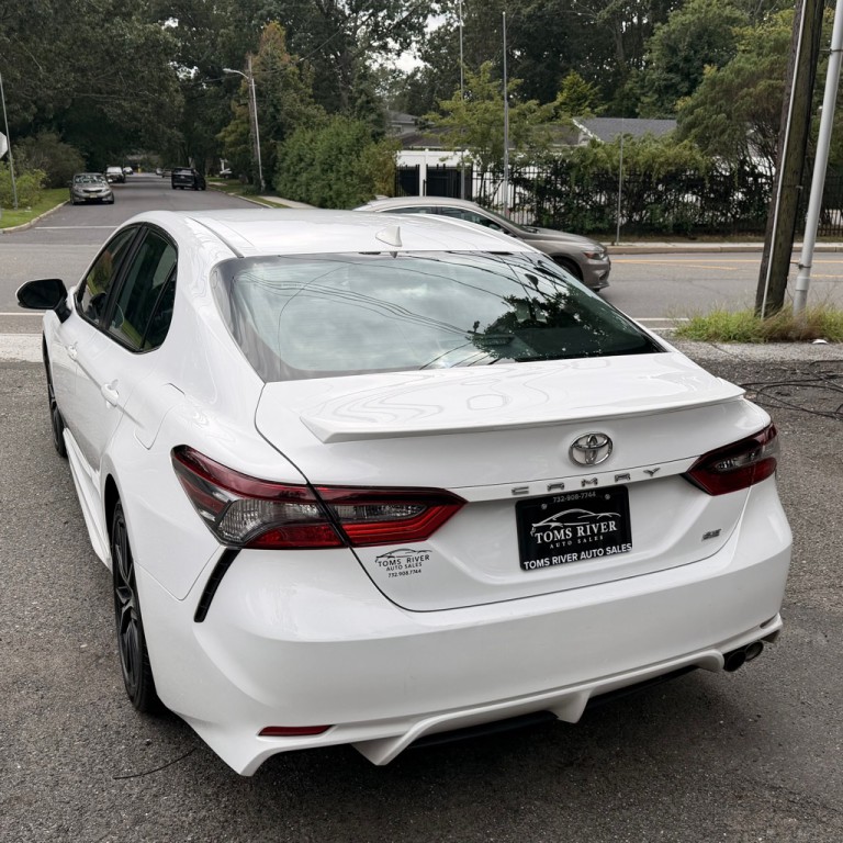 2024 Toyota Camry Image 3