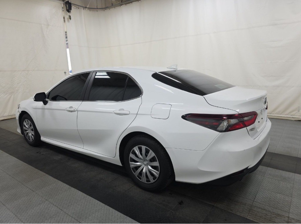 2023 Toyota Camry Image 3