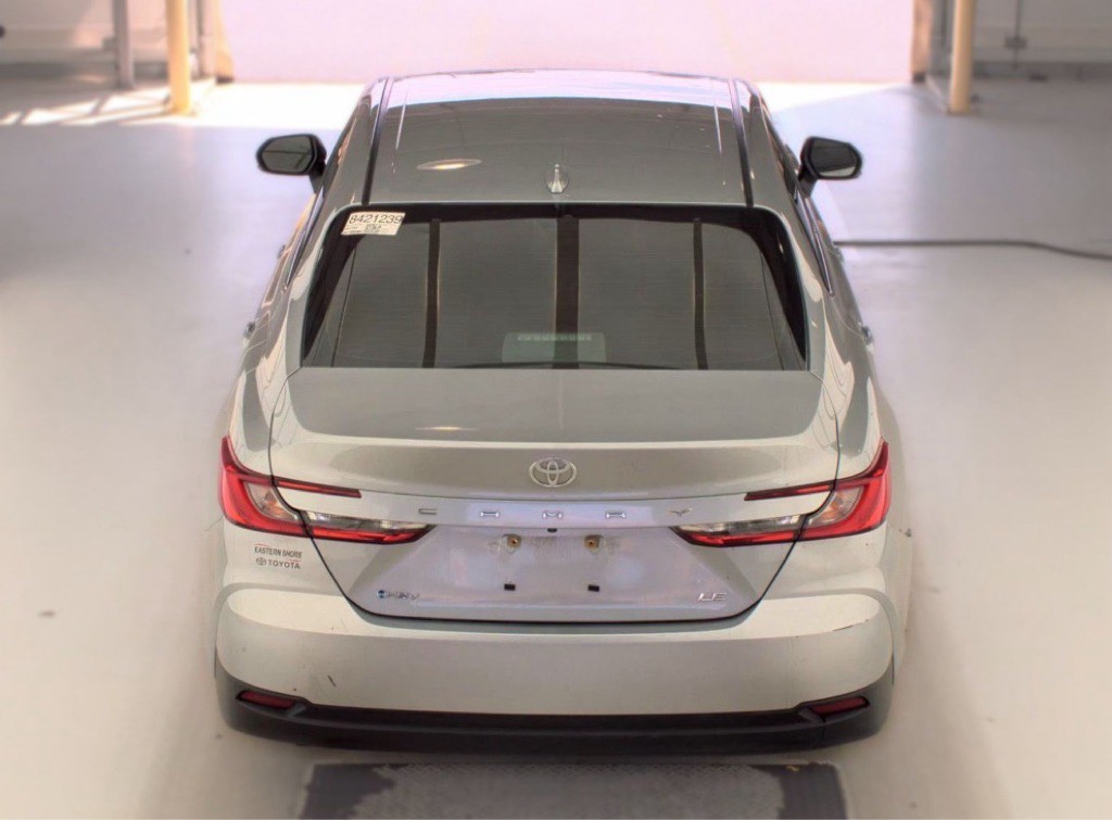 2025 Toyota Camry Image 7