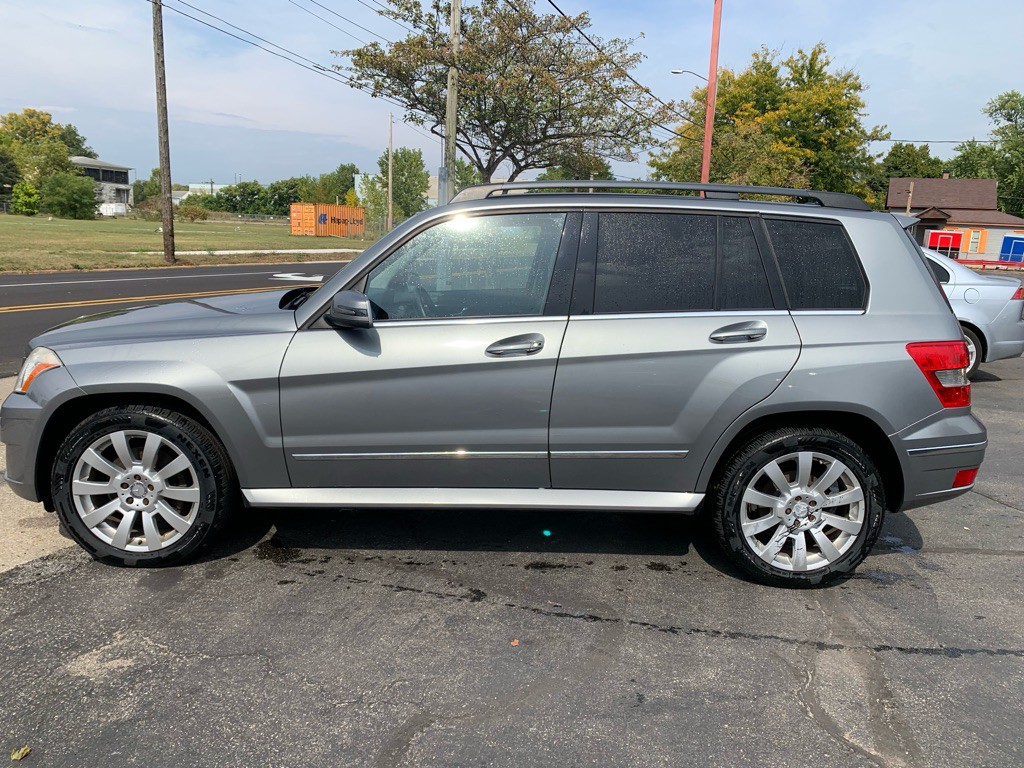 2010 Mercedes-Benz GLK-Class Image 4