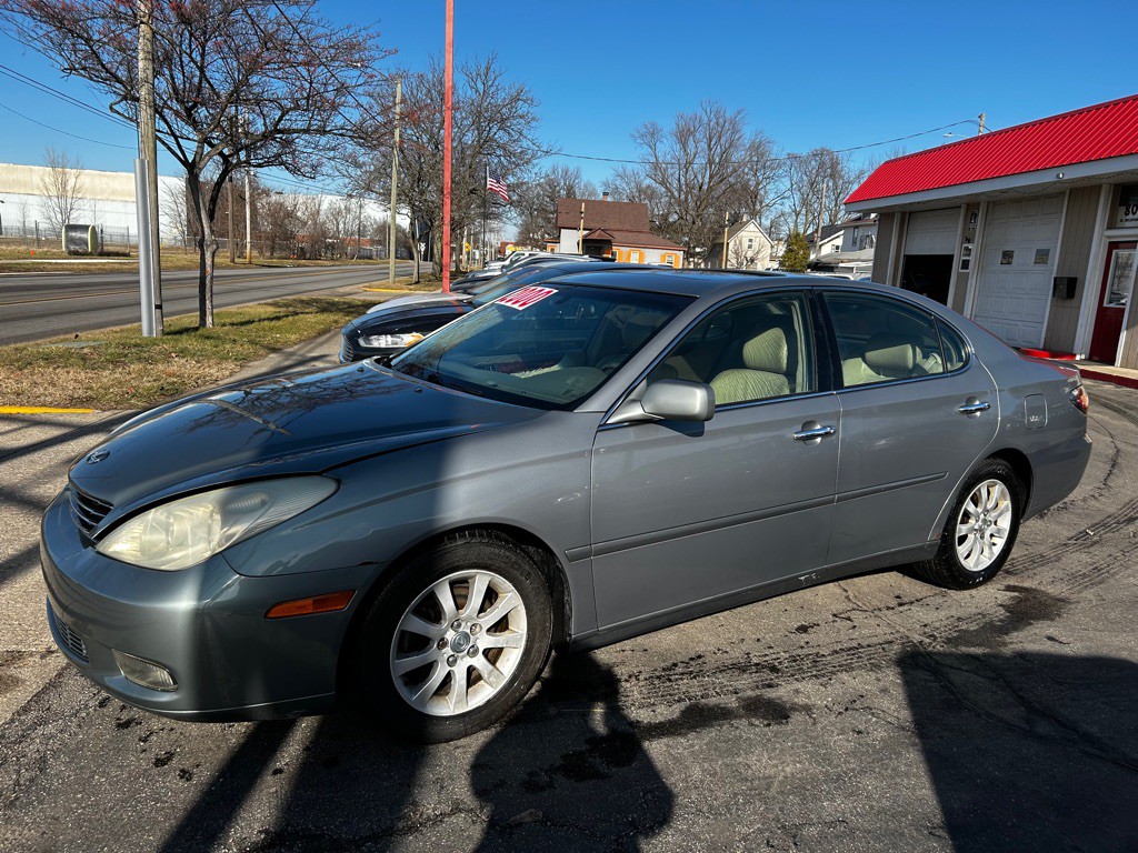 2004 Lexus ES Image 14