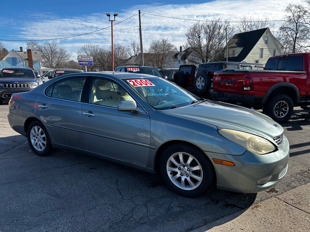 2004 Lexus ES Image 21