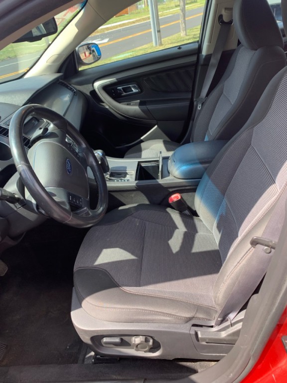 2010 Ford Taurus Image 13