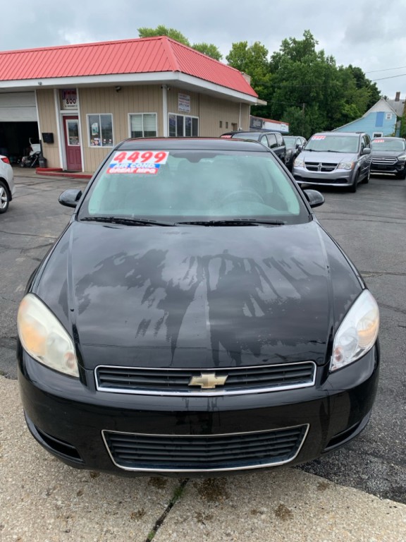 2011 Chevrolet Impala Image 2
