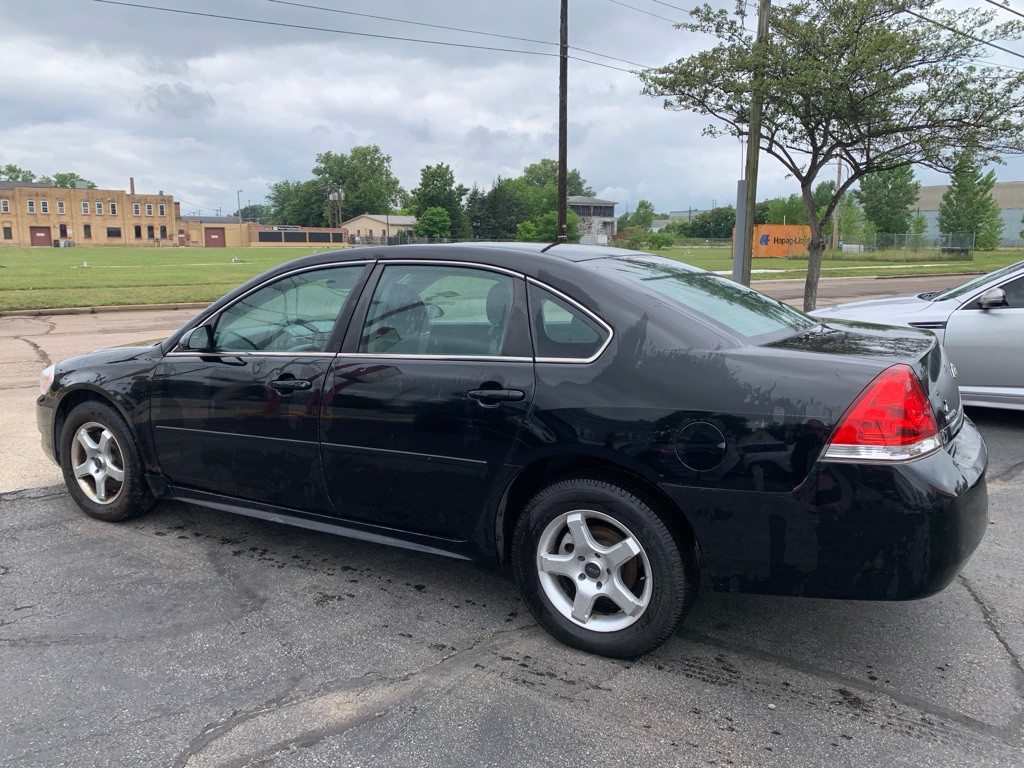 2011 Chevrolet Impala Image 4