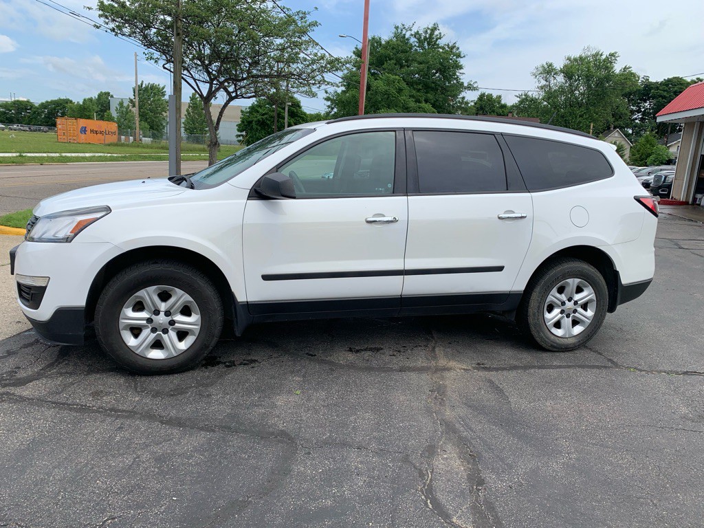 2017 Chevrolet Traverse Image 3