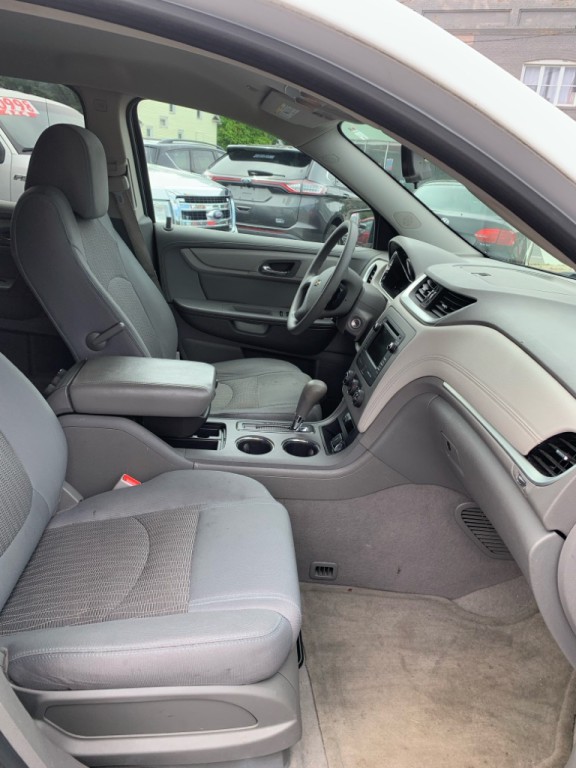 2017 Chevrolet Traverse Image 9
