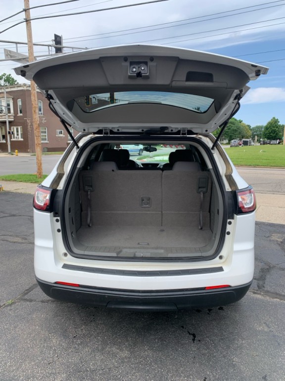 2017 Chevrolet Traverse Image 11