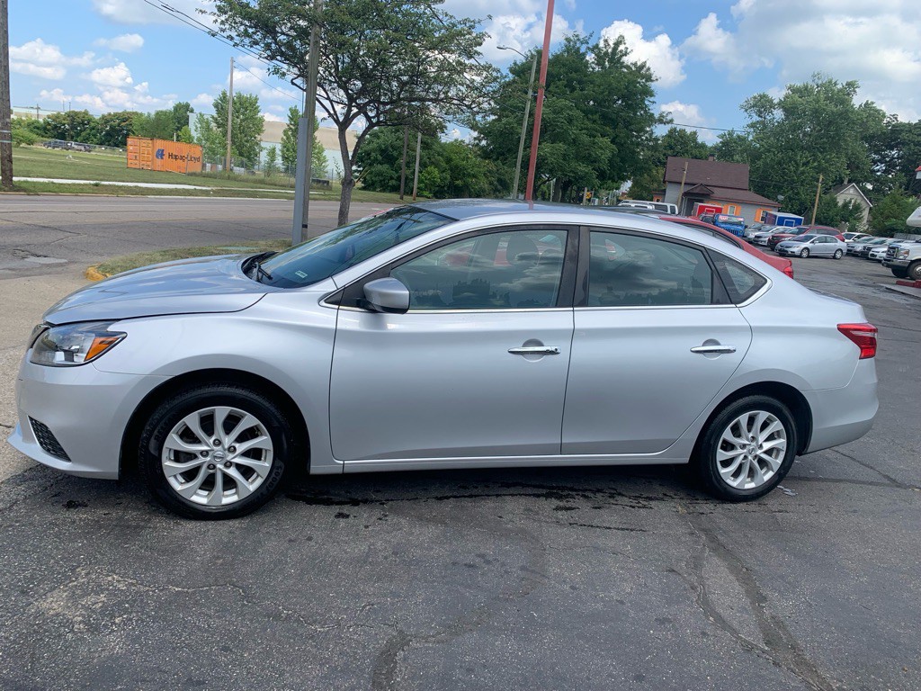 2019 Nissan Sentra Image 3
